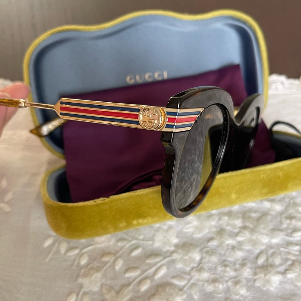 Gucci sunglasses